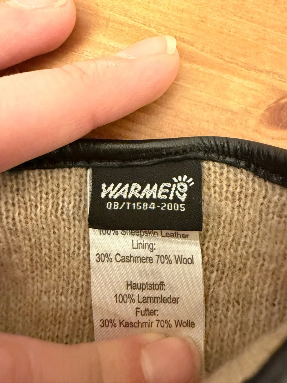 Women’s Black Leather Gloves